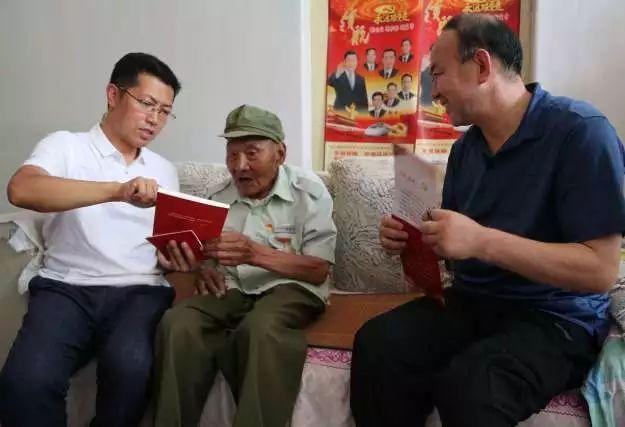 不喜欢搞上下级关系的人适合做什么工作？